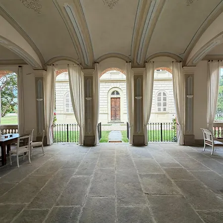 Favorita - La Loggia Apartment