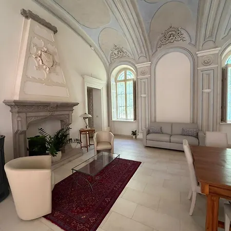 Favorita - La Loggia Apartment