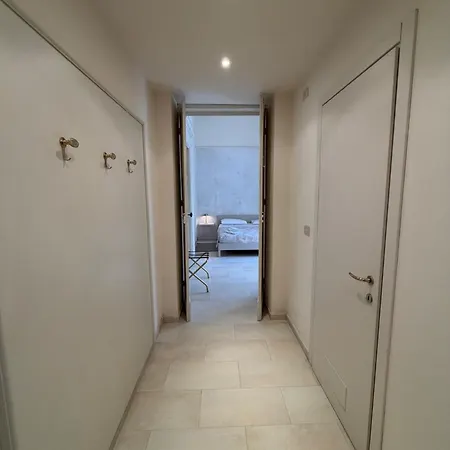 Favorita - La Loggia Apartment